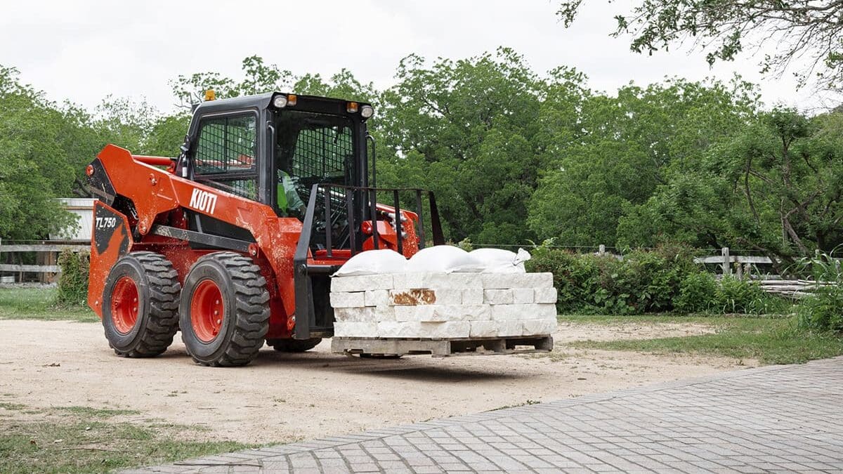 KIOTI Skid Steer